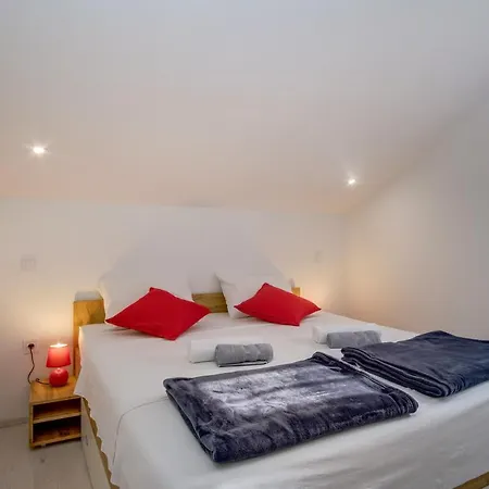 House Mirakul Апартаменты