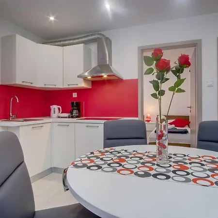 House Mirakul Апартаменты Мали-Лошинь