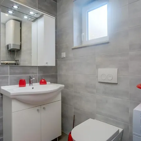 Апартаменты House Mirakul Мали-Лошинь