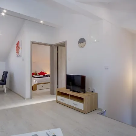 House Mirakul Апартаменты *